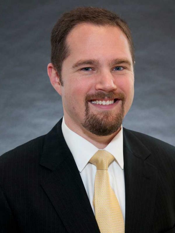 Joshua L. Shipley，MD