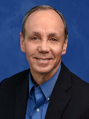 Bret DeLone博士的专业头肩照片