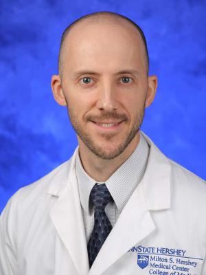 Timothy D. Riley，医学博士