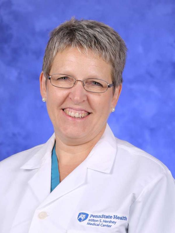 Elaine Y. Greene，CNM