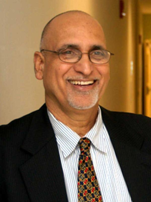 Pathanjali P. Sharma医学博士