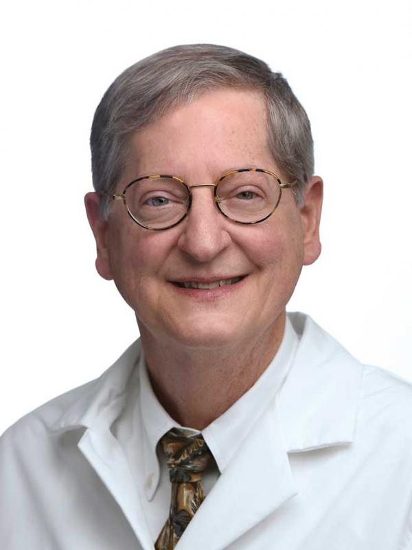 Dennis R. Banducci医学博士