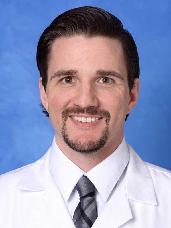 Christopher S. Lohr，CRNP